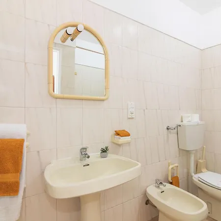 Mira Sol - Silhueta Citadina